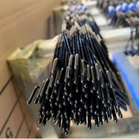 black color wiggle wire